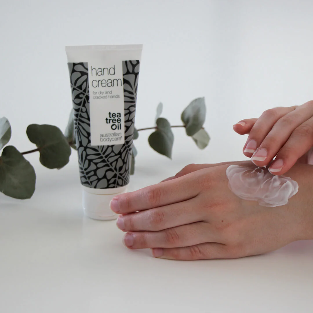 Gift for hostess — Don’t forget to bring a thoughtful gift for the hostess - Image 4